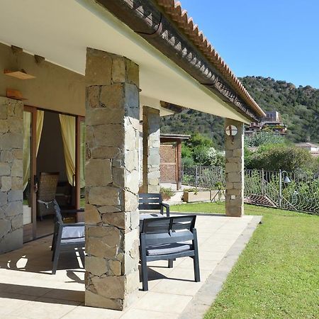 Villa Sa Tiria Chia Exterior foto